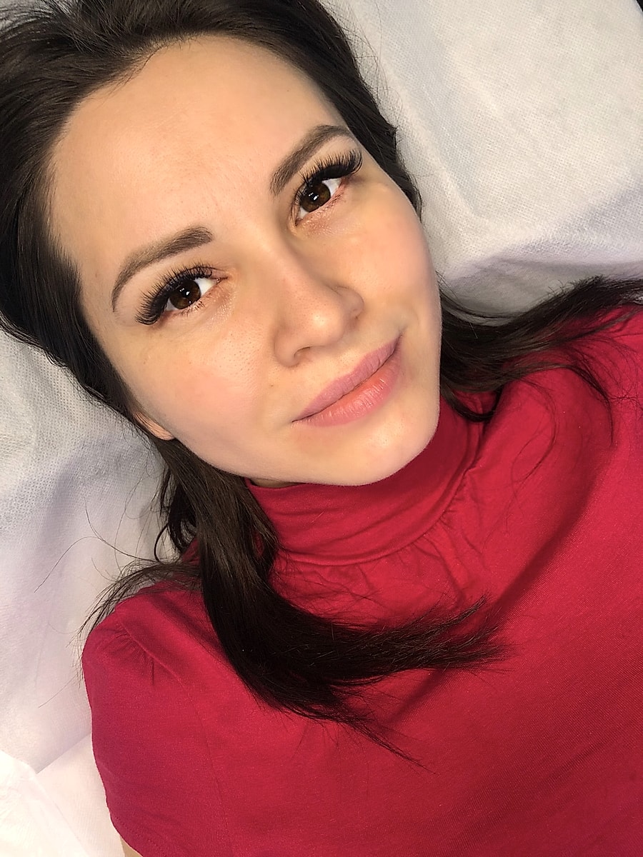 Half full set eyelash extensions result at SBW Beauty
